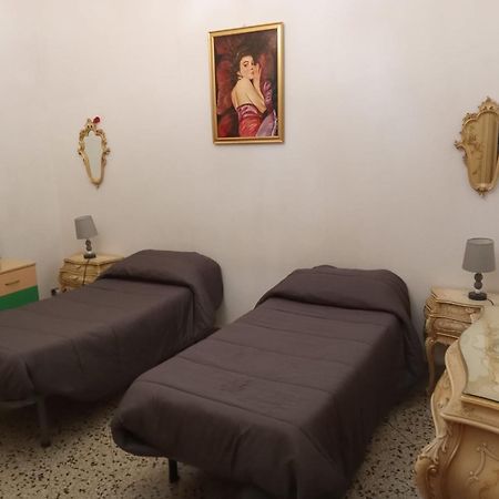 Centro Storico House Hotel Palermo Ngoại thất bức ảnh